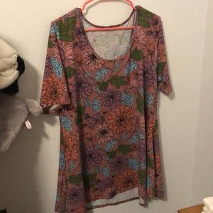 LulaRoe perfect T